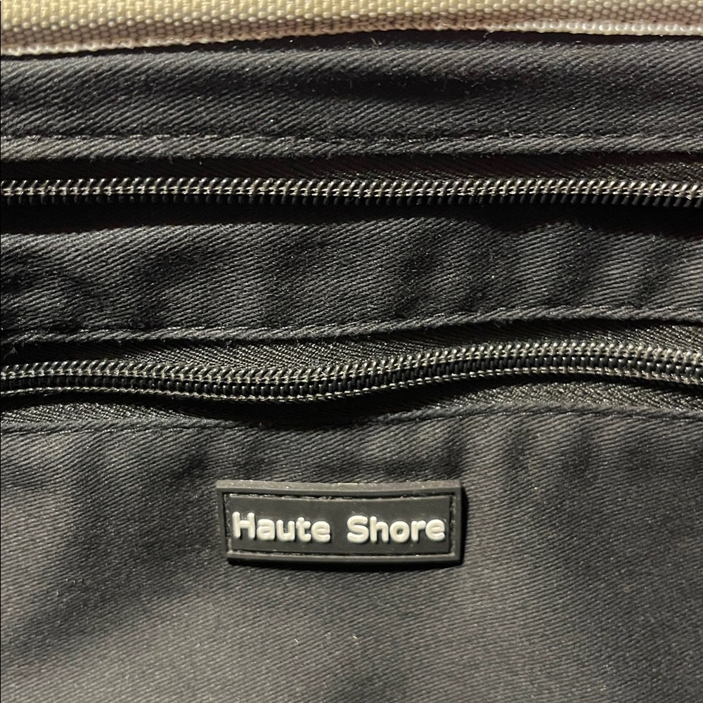 Haute Shore Gray and White Crossbody Bag - Picture 4 of 10